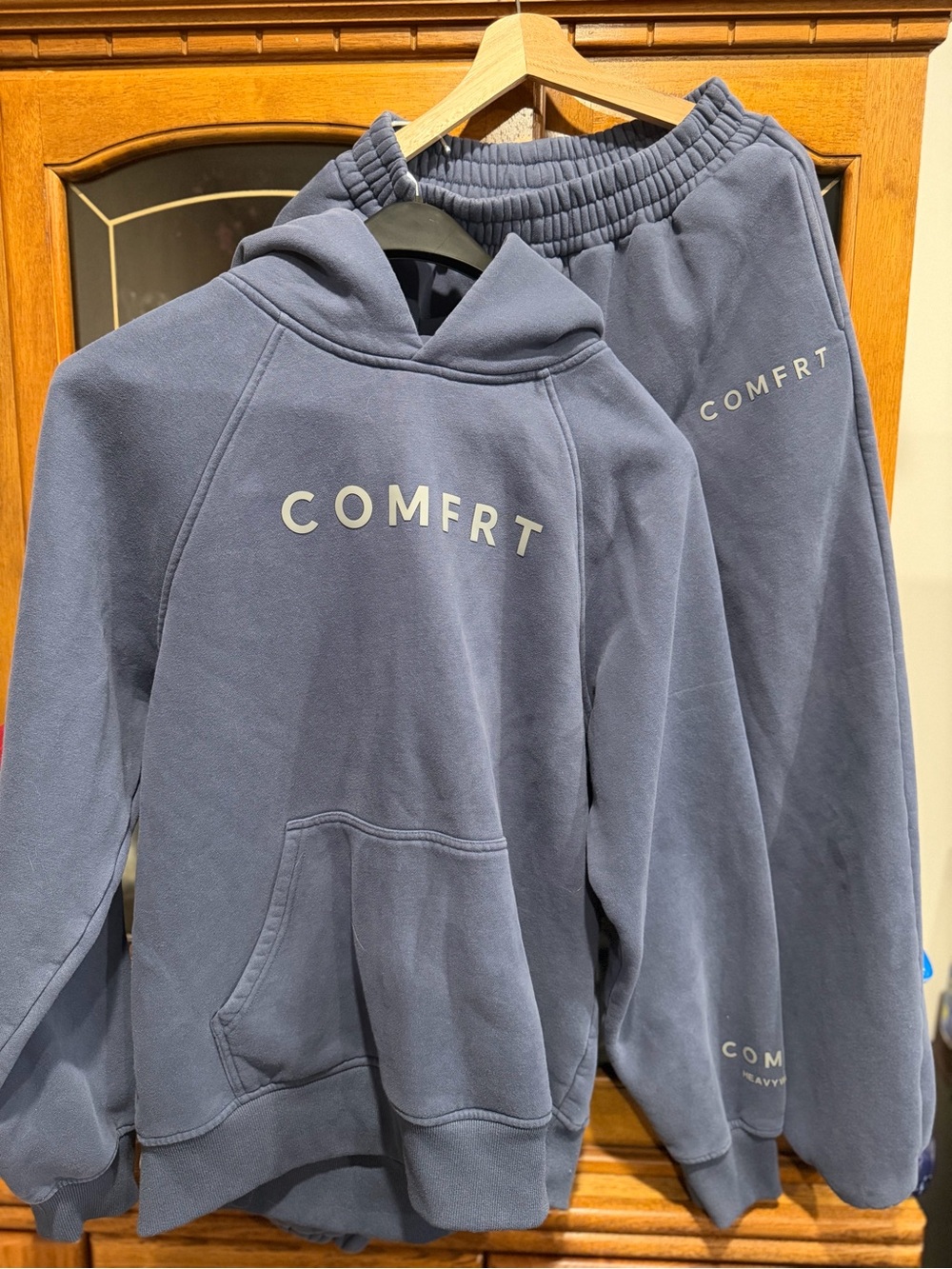 Comfrt women’s M top L bottoms like new oversized hoodie/joggers only set